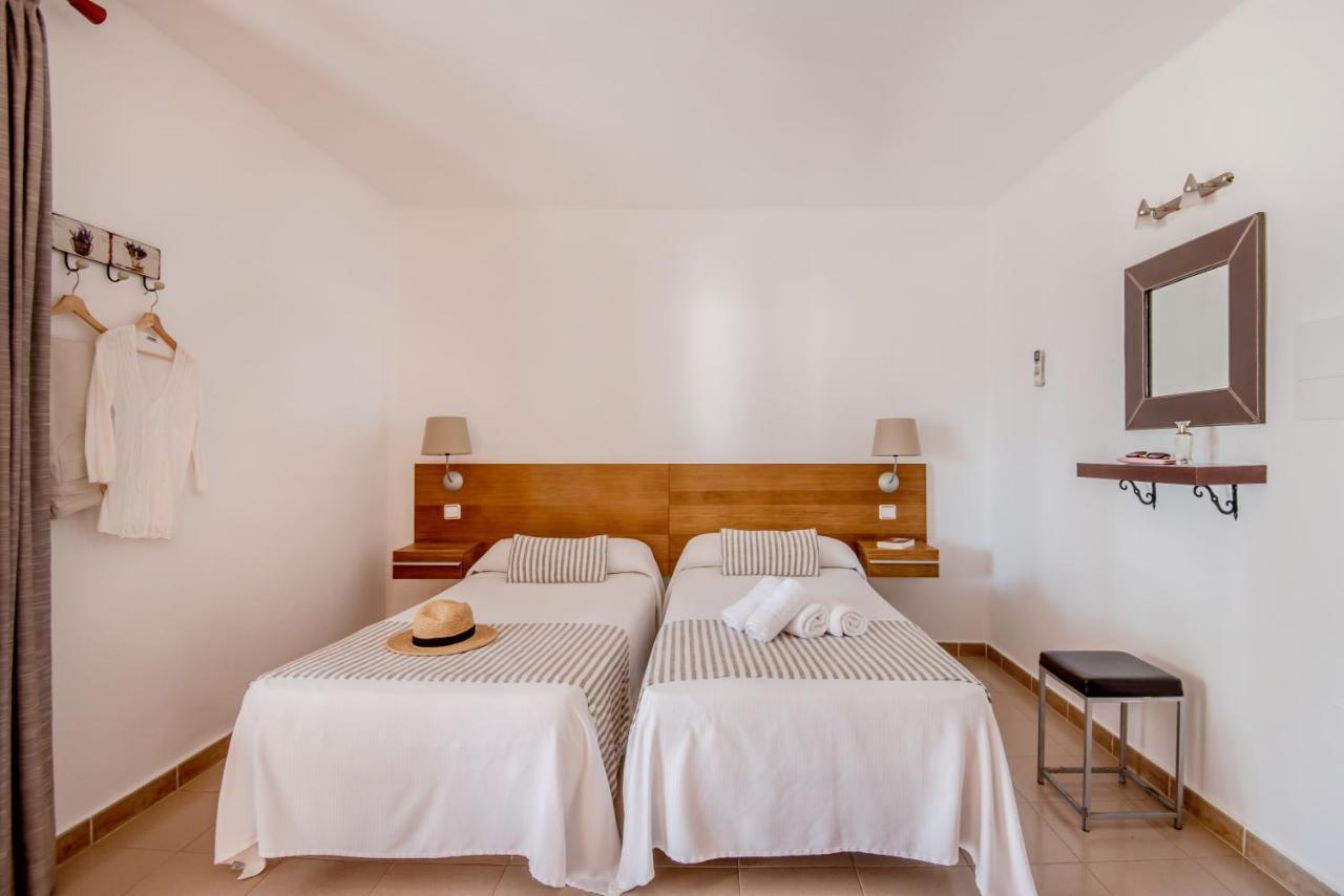 Bungalows Es Pins - Emar Hotels Platja de Migjorn Eksteriør billede